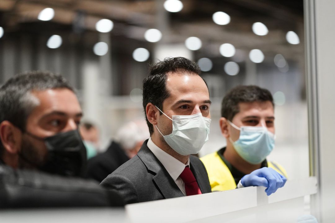 Imagen de recurso del vicepresidente de la Comunidad de Madrid, Ignacio Aguado, durante su visita al hospital provisional de Ifema. Imagen de recurso del vicepresidente de la Comunidad de Madrid, Ignacio Aguado, durante su visita al hospital provisional de Ifema.