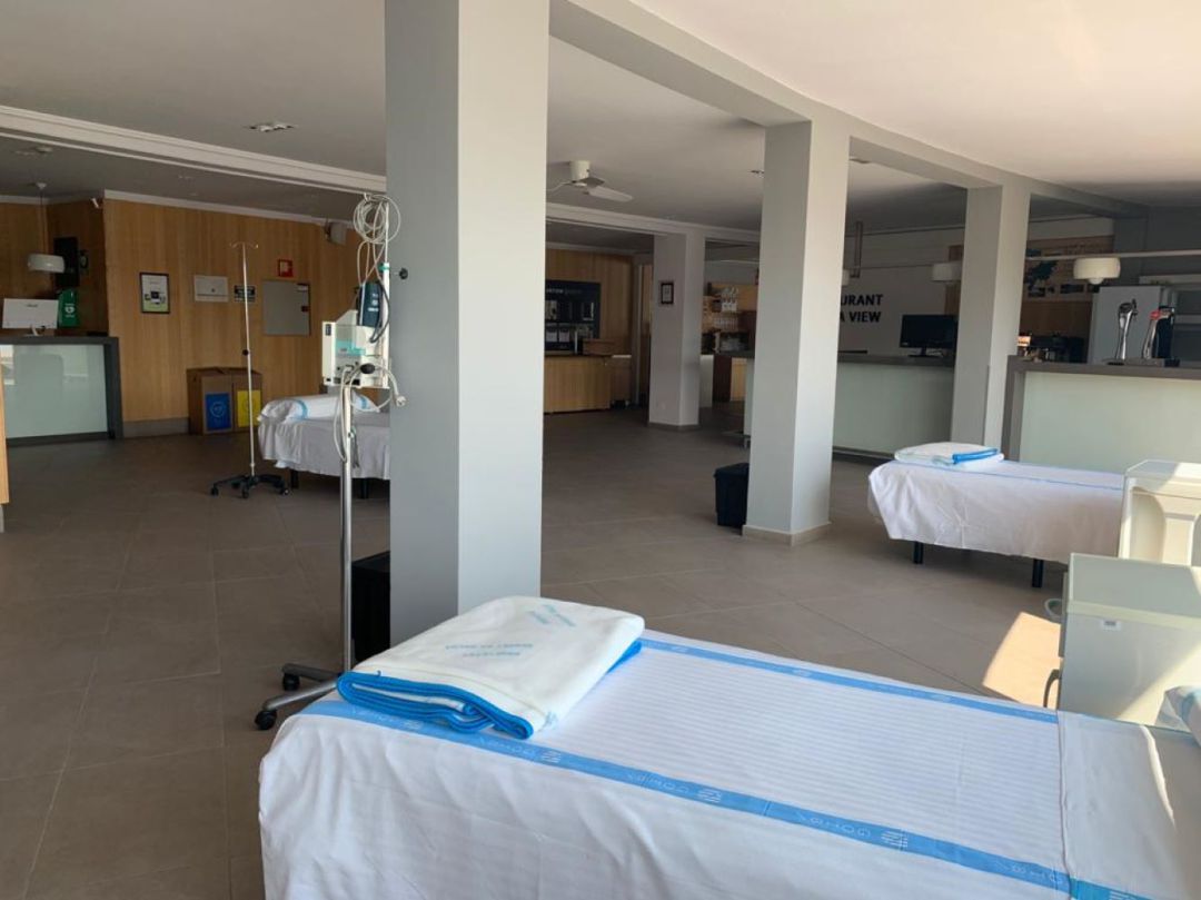 Imatge de la priera planta de l'hotel Carlos III que s'ha medicalitzat per si cal acollir malalts de Covid-19. Imatge de la priera planta de l'hotel Carlos III que s'ha medicalitzat per si cal acollir malalts de Covid-19.