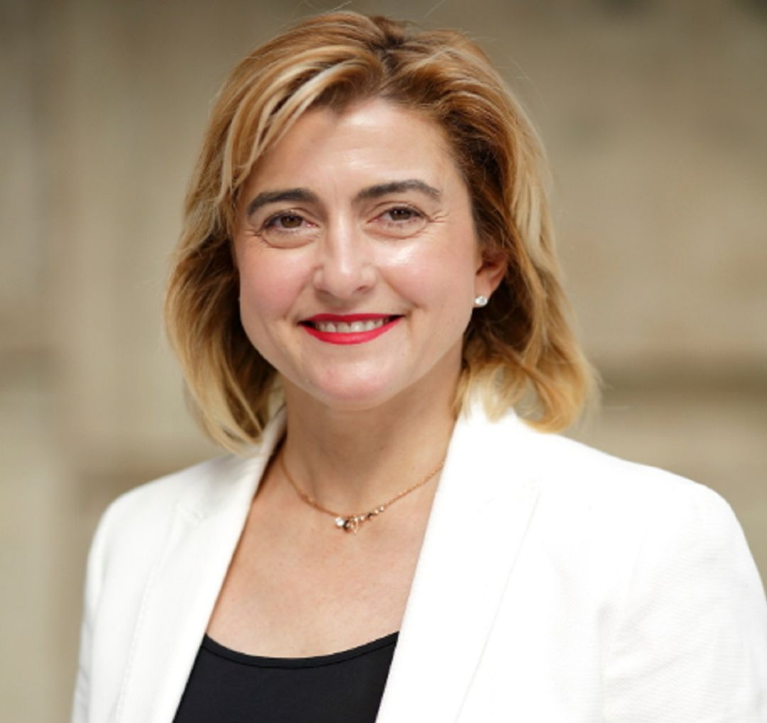 Carmina Fernández, diputada socialista Carmina Fernández, diputada socialista