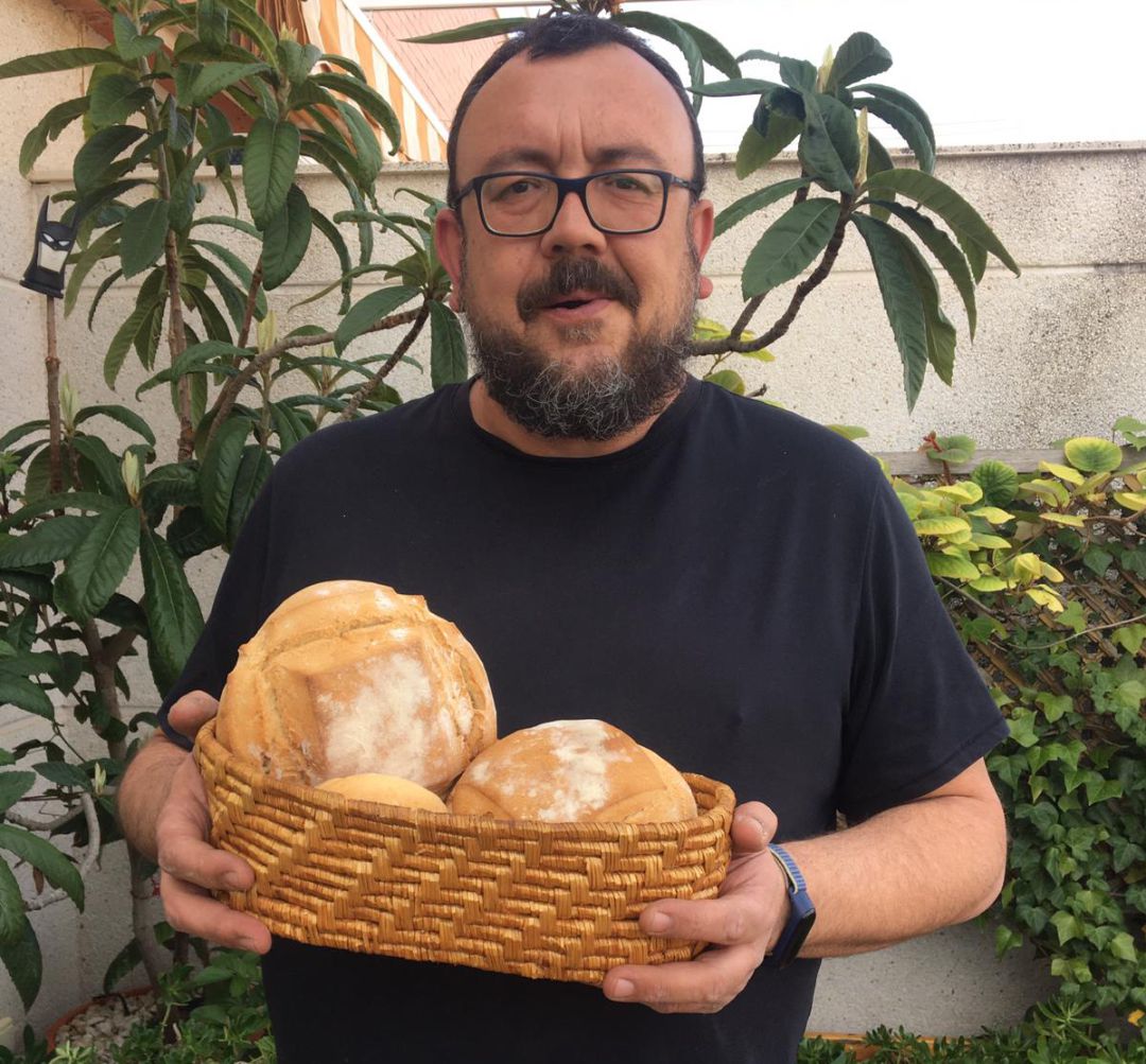 La receta de Manolo para que hagas (fácilmente) pan en casa La receta de Manolo para que hagas (fácilmente) pan en casa