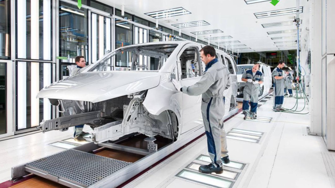 Mercedes Benz prevé reiniciar su actividad en Vitoria a partir del 26 de abril