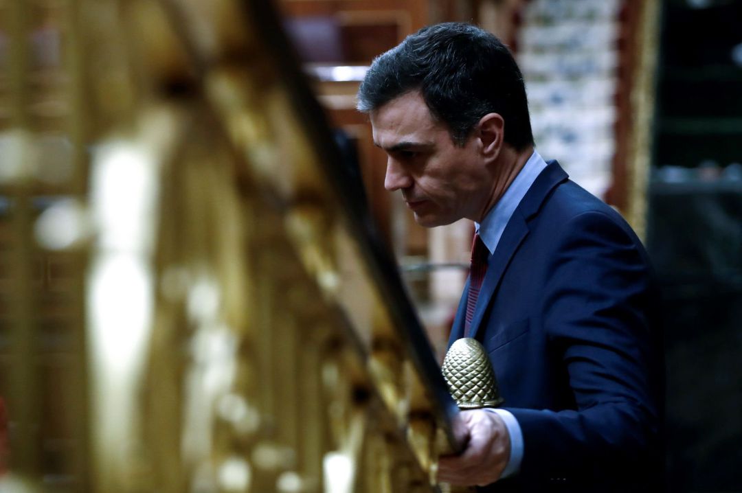 El presidente del Gobierno, Pedro Sánchez, tras su intervención en el pleno celebrado este jueves en el Congreso para aprobar una nueva prórroga del estado de alarma, en un debate en el que también se abordará la nueva fase que se abrirá en las próximas semanas con el levantamiento progresivo de las restricciones a la movilidad por el coronavirus. El presidente del Gobierno, Pedro Sánchez, tras su intervención en el pleno celebrado este jueves en el Congreso para aprobar una nueva prórroga del estado de alarma, en un debate en el que también se abordará la nueva fase que se abrirá en las próximas semanas con el levantamiento progresivo de las restricciones a la movilidad por el coronavirus.
