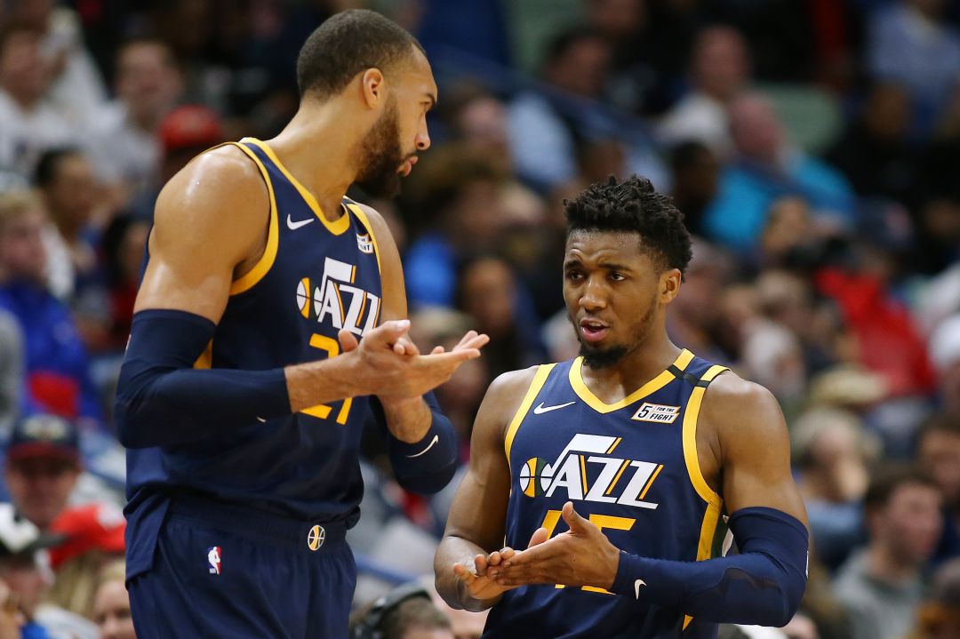 Gobert y Mitchell, en un partido de los Jazz. Gobert y Mitchell, en un partido de los Jazz.