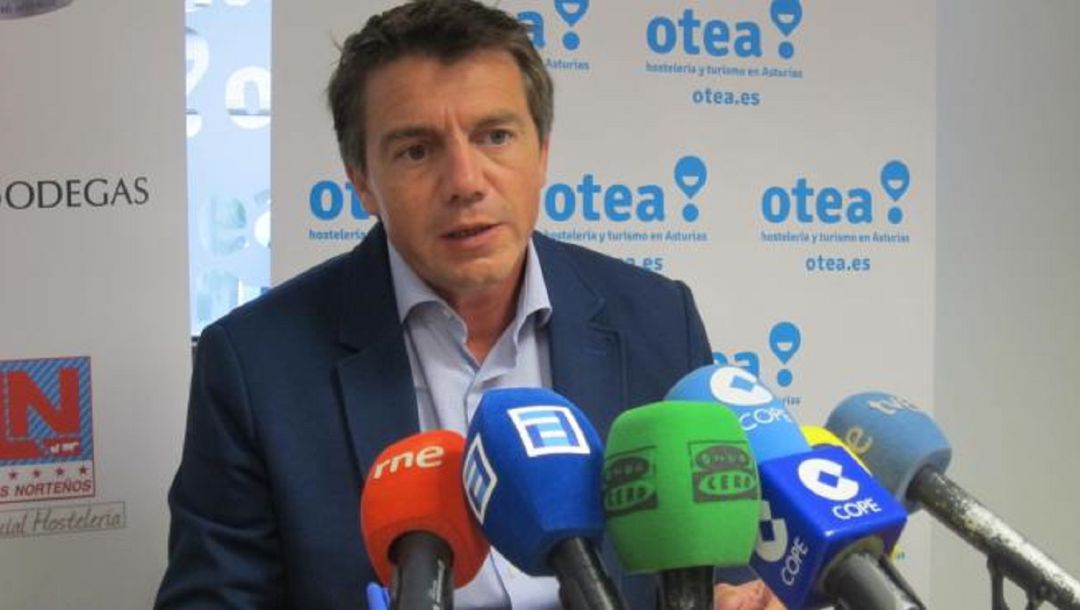 El presidente José Luis Álvarez Almeida durante una rueda de prensa. El presidente José Luis Álvarez Almeida durante una rueda de prensa.