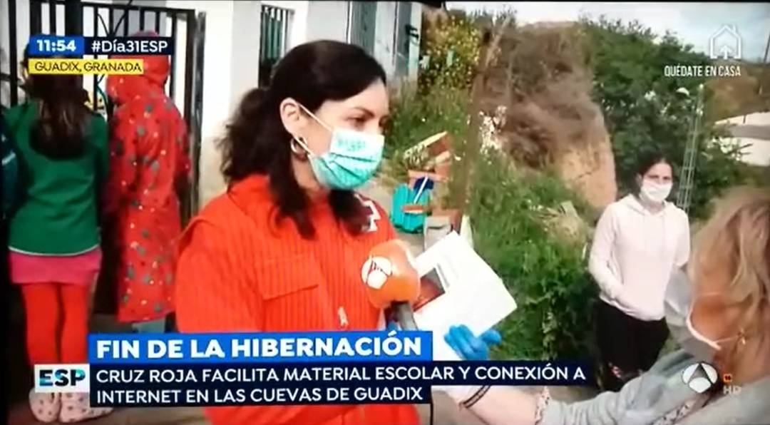 Cruz Roja Guadix en el programa de televisión Espejo Público. Cruz Roja Guadix en el programa de televisión Espejo Público.