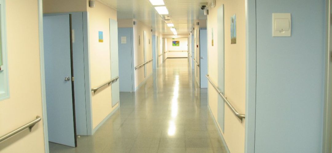 El hospital estudia crear dos circuito asistenciales, uno para COVID-19 y otro para personas no contagiadas El hospital estudia crear dos circuito asistenciales, uno para COVID-19 y otro para personas no contagiadas