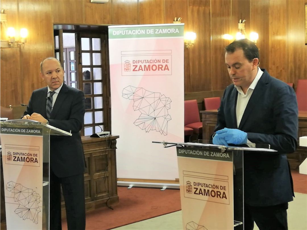 Jose María Barrios y Francisco José Requejo durante la rueda de prensa en la que se ha dado a conocer el plan económico Jose María Barrios y Francisco José Requejo durante la rueda de prensa en la que se ha dado a conocer el plan económico