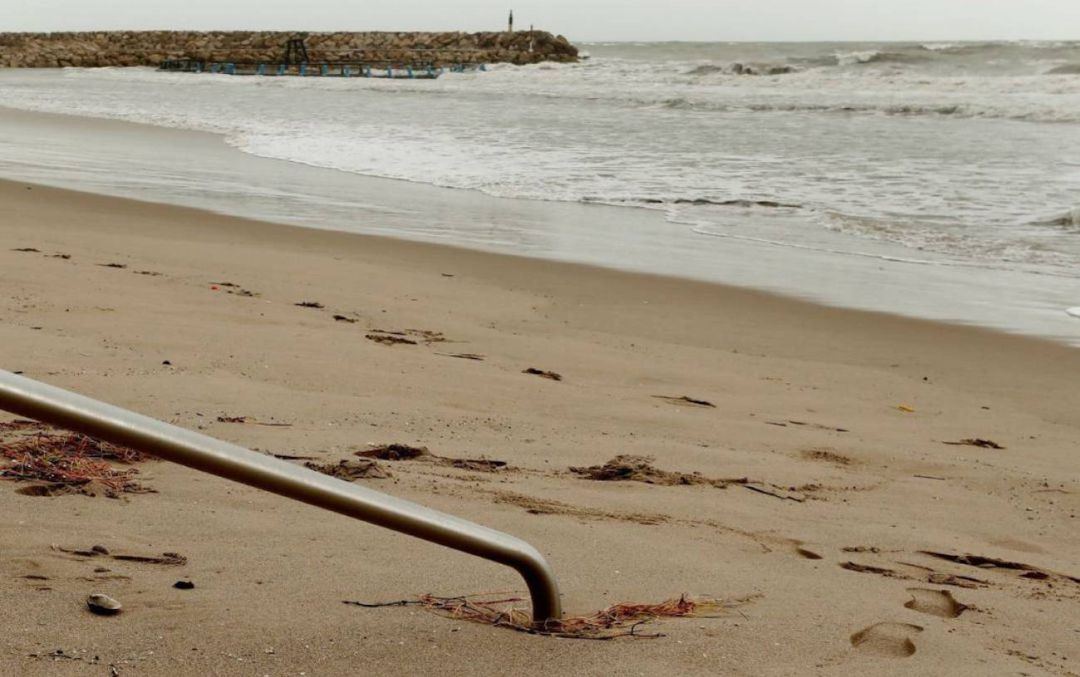 Playa de El Perelló durante la borrasca Gloria, que azotó el mediterráneo en enero de 2020. Playa de El Perelló durante la borrasca Gloria, que azotó el mediterráneo en enero de 2020.