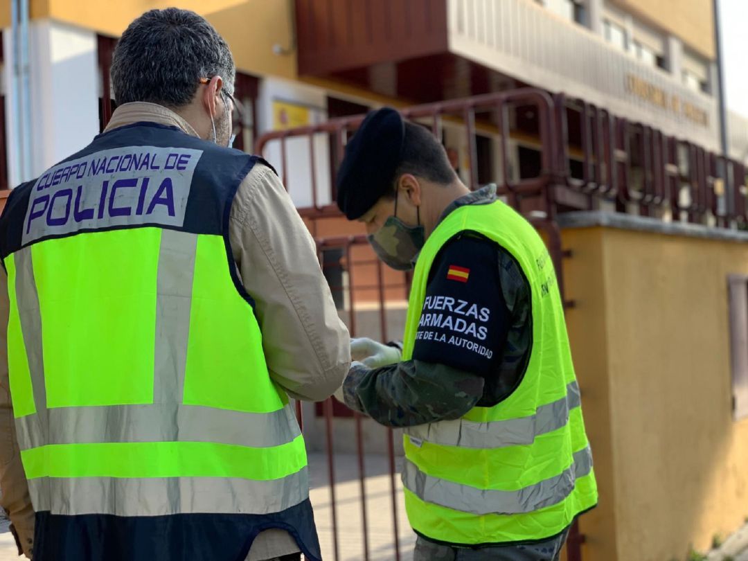 La Guzmán el Bueno X desinfecta las comisarías Córdoba La Guzmán el Bueno X desinfecta las comisarías Córdoba