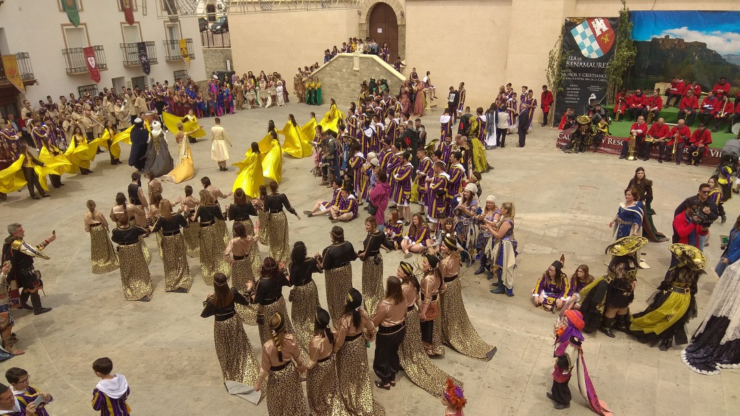 Benamaurel se prepara para unas fiestas de Moros y Cristianos en casa