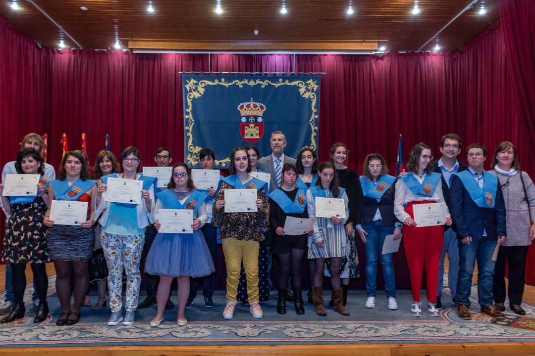 Entrega diplomas en la UBU Entrega diplomas en la UBU