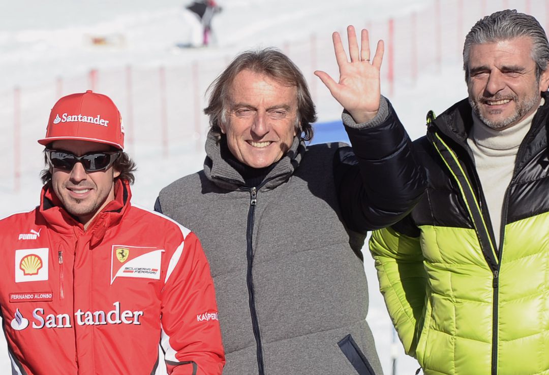 Arrivabene, a la izquierda, en una concentración invernal de Ferrari con Fernando Alonso y Luca Cordero di Montezemolo. Arrivabene, a la izquierda, en una concentración invernal de Ferrari con Fernando Alonso y Luca Cordero di Montezemolo.
