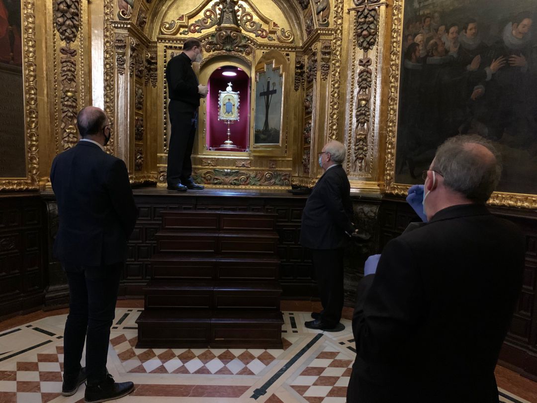 Ensayo de la apertura del camarín con medidas de seguridad especiales por el coronavirus Ensayo de la apertura del camarín con medidas de seguridad especiales por el coronavirus