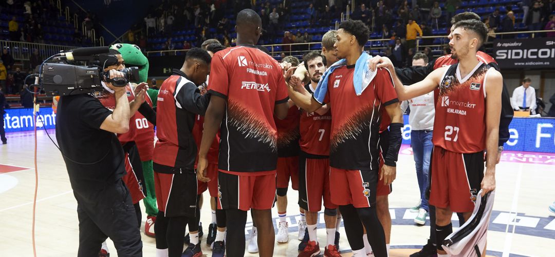 El ‘Fuenla’ se vuelve a salvar in extremis y mantendrá la categoría El ‘Fuenla’ se vuelve a salvar in extremis y mantendrá la categoría