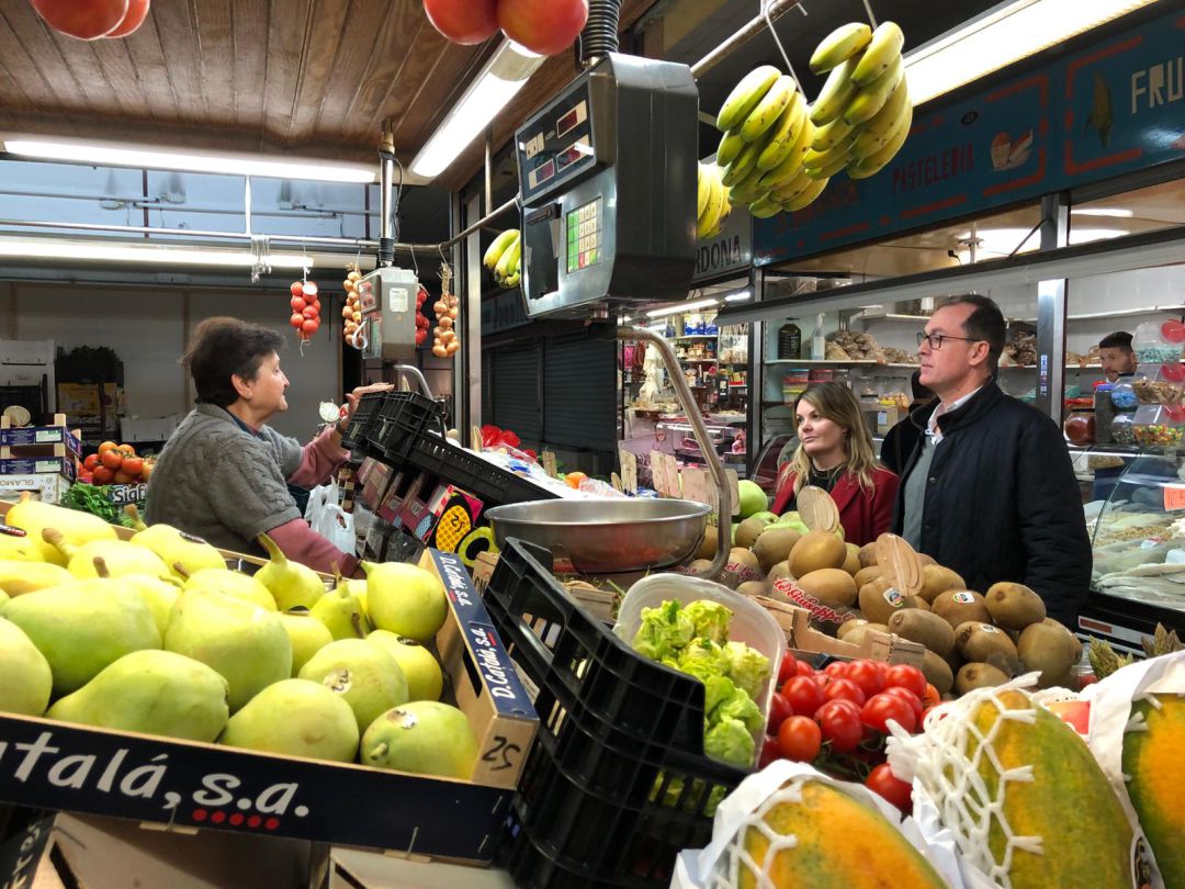 Imagen de archivo del mercado nuevo de Ibiza Imagen de archivo del mercado nuevo de Ibiza