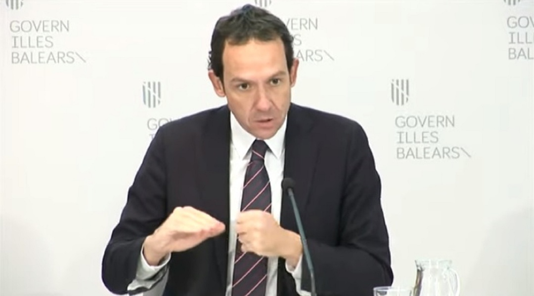 El conseller de Movilidad, Marc Pons, ha calificado de "injustificado" este anuncio de la CNMC. El conseller de Movilidad, Marc Pons, ha calificado de "injustificado" este anuncio de la CNMC.