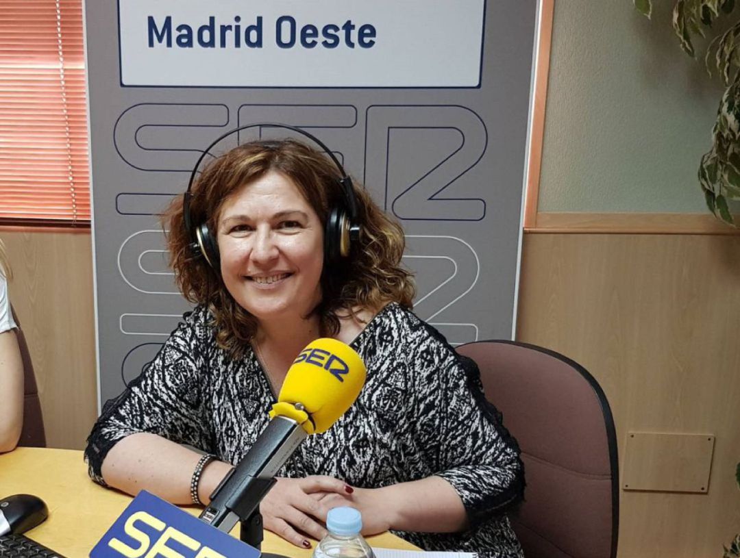 Foto de archivo de la alcaldesa de Alcorcón, Natalia de Andrés, en el estudio de SER Madrid Oeste Foto de archivo de la alcaldesa de Alcorcón, Natalia de Andrés, en el estudio de SER Madrid Oeste