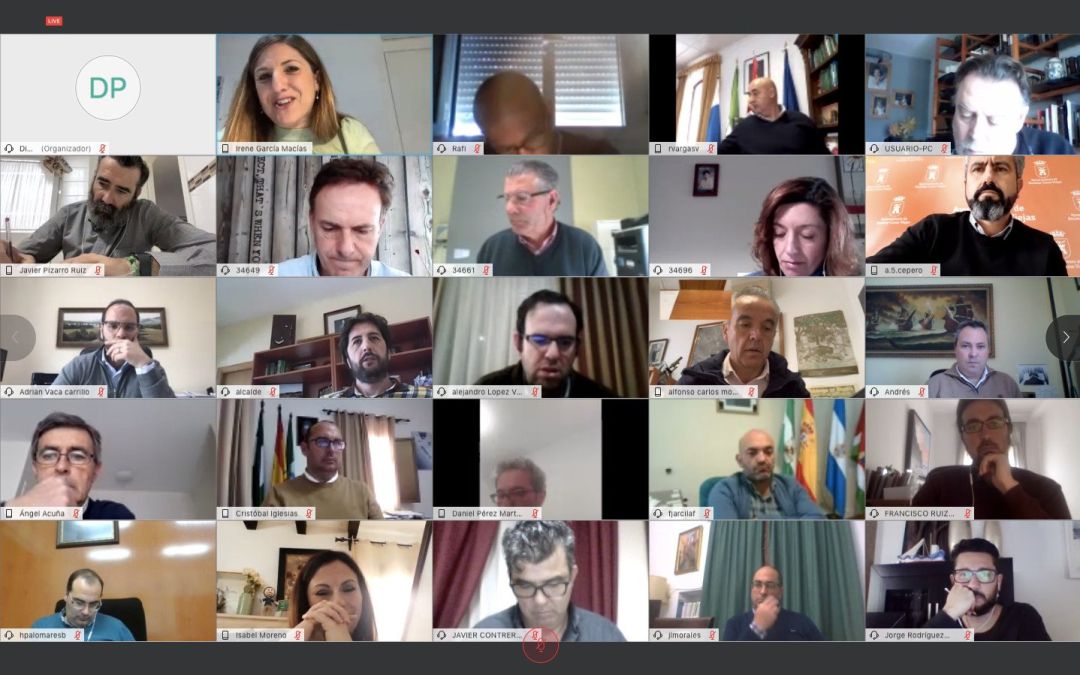 Reunión de la presidenta de Diputación con alcaldes de la provincia Reunión de la presidenta de Diputación con alcaldes de la provincia