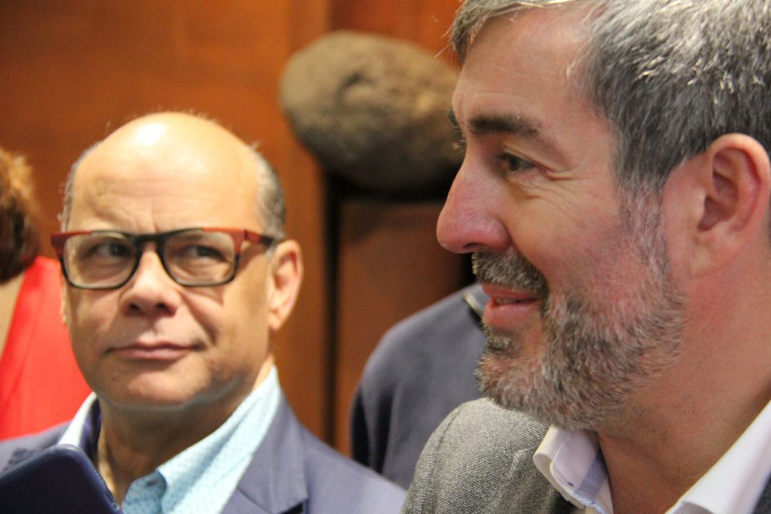 El ex presidente de Canarias, Fernando Clavijo, junto al secretario general de CC, José Miguel Barragán El ex presidente de Canarias, Fernando Clavijo, junto al secretario general de CC, José Miguel Barragán