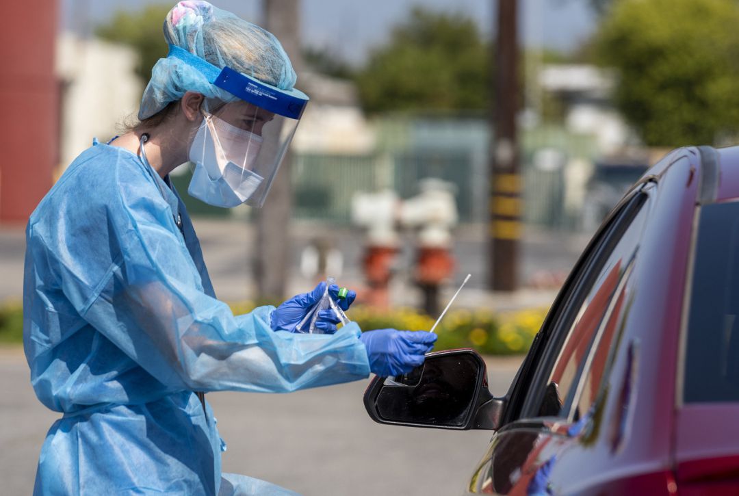 También se han practicado en varias ocasiones los denominados COVID Auto, los test a los enfermos sin bajarse del vehículo También se han practicado en varias ocasiones los denominados COVID Auto, los test a los enfermos sin bajarse del vehículo