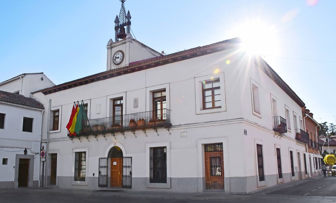 Fachada del Ayuntamiento de Villaviciosa de Odón Fachada del Ayuntamiento de Villaviciosa de Odón