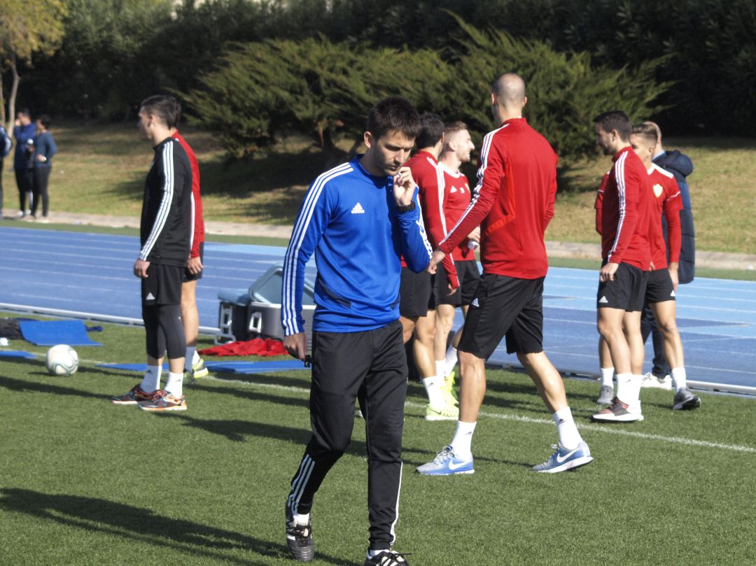 Javi Agenjo en un entrenamiento en el Anexo. Javi Agenjo en un entrenamiento en el Anexo.