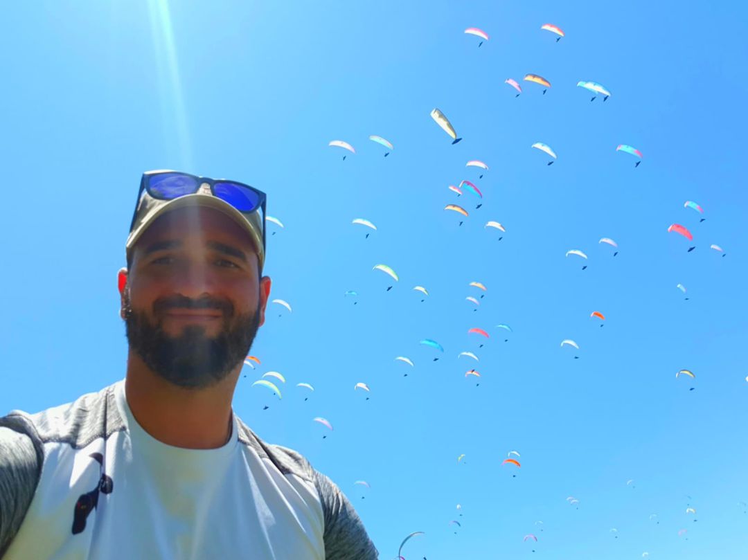 El nuevo seleccionador español de parapente, el extremeño Andrés Sánchez El nuevo seleccionador español de parapente, el extremeño Andrés Sánchez