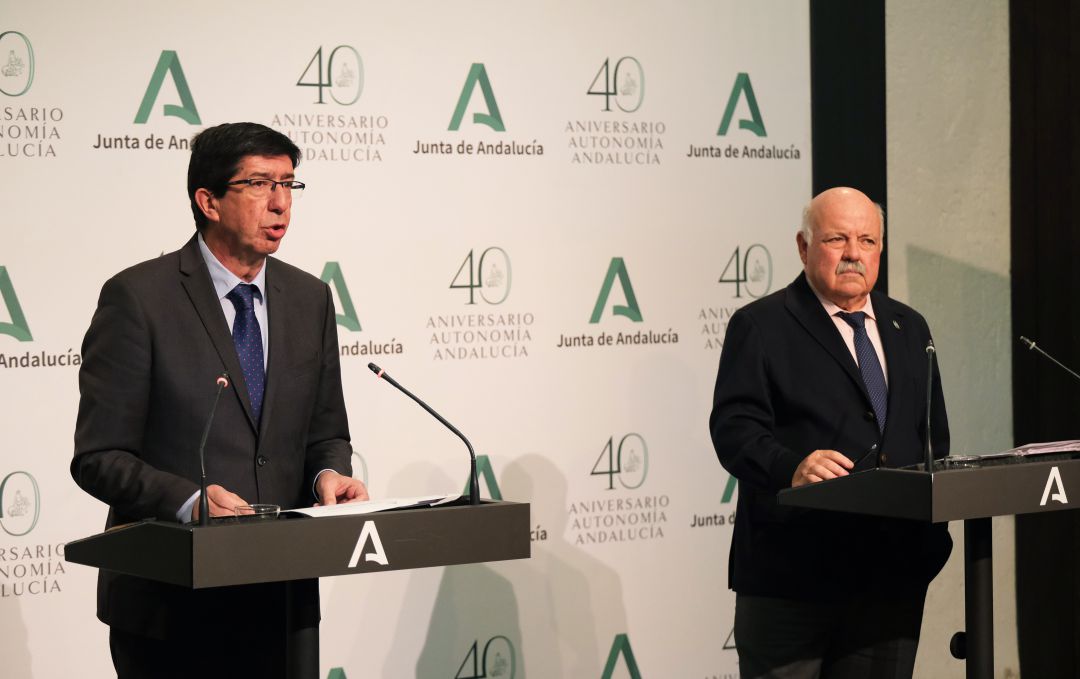 El vicepresidente de la Junta, Juan Marín, y el consejero de Salud, Jesús Aguirre, comparecen tras la reunión del gabinete de crisis por el coronavirus El vicepresidente de la Junta, Juan Marín, y el consejero de Salud, Jesús Aguirre, comparecen tras la reunión del gabinete de crisis por el coronavirus