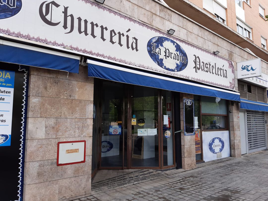 Fachada de La Pradito Fachada de La Pradito