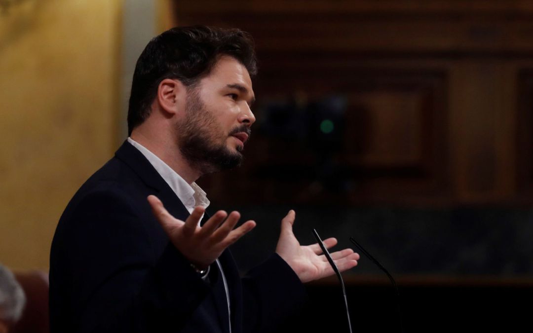 El portavoz de ERC, Gabriel Rufián, durante su intervención en el pleno del Congreso. El portavoz de ERC, Gabriel Rufián, durante su intervención en el pleno del Congreso.
