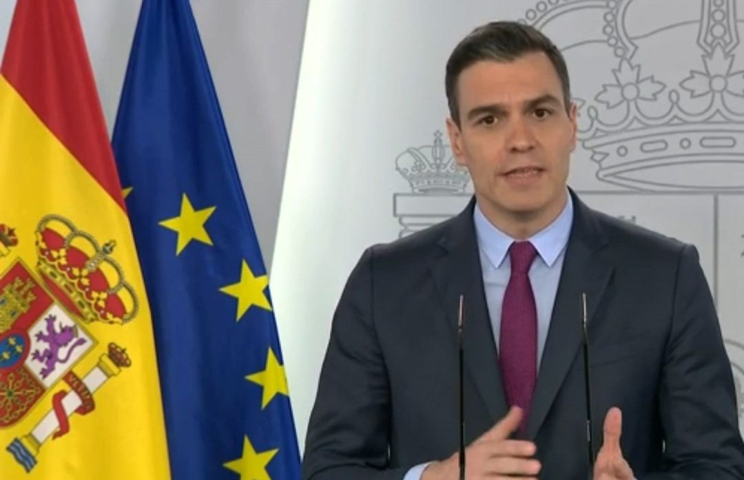 El presidente del gobierno, Pedro Sánchez, durante la rueda de prensa telemática ofrecida este martes, cuadragésimo quinto día del estado de alarma por el coronavirus. El presidente del gobierno, Pedro Sánchez, durante la rueda de prensa telemática ofrecida este martes, cuadragésimo quinto día del estado de alarma por el coronavirus.
