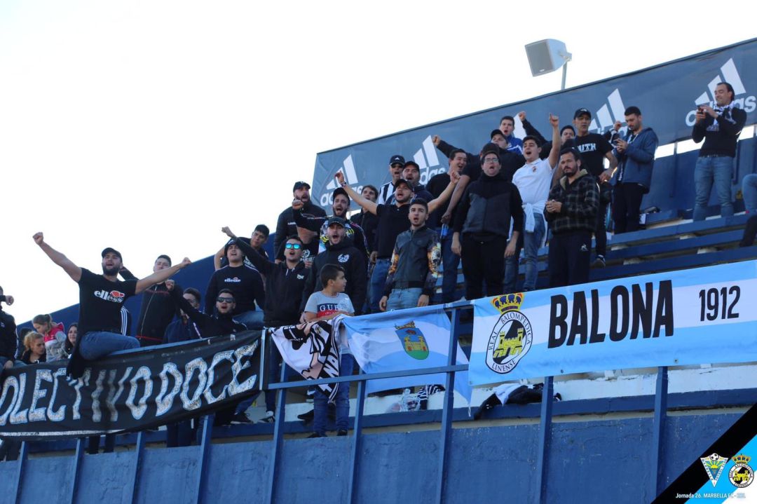 Aficionados de la Balona en Marbella. Aficionados de la Balona en Marbella.
