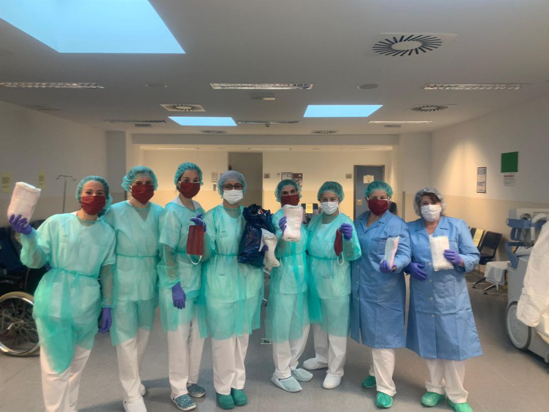 El colectivo ha donado sus mascarillas a colectivos, asociaciones y hospitales de toda la provincia de Málaga El colectivo ha donado sus mascarillas a colectivos, asociaciones y hospitales de toda la provincia de Málaga