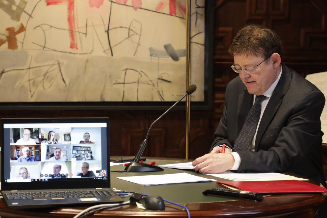 Ximo Puig en videoconferencia con los agentes sociale Ximo Puig en videoconferencia con los agentes sociale
