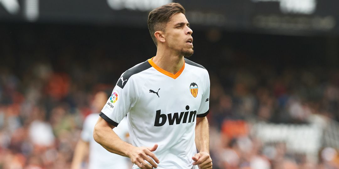 Gabriel Paulista, durante un encuentro de la presente temporada con el Valencia Gabriel Paulista, durante un encuentro de la presente temporada con el Valencia