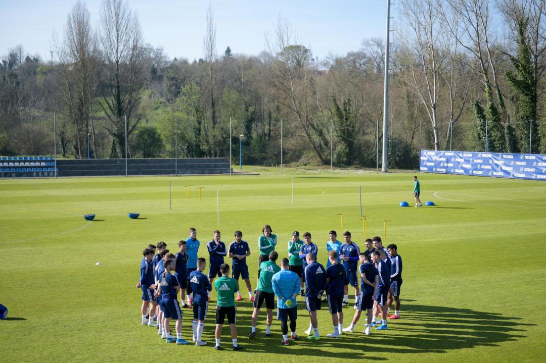 Entrenamiento del equipo. Entrenamiento del equipo.