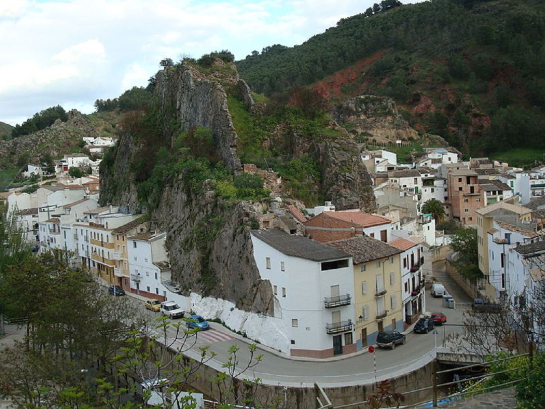 Vista de Cambil, municipio de Sierra Mágina, en el que sa han producido el mayor número de fallecidos Vista de Cambil, municipio de Sierra Mágina, en el que sa han producido el mayor número de fallecidos
