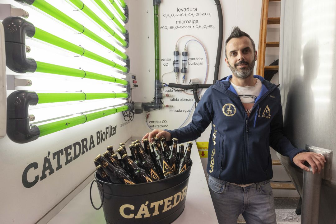 Eduardo Cano, maestro cervecero de Cátedra Beer Eduardo Cano, maestro cervecero de Cátedra Beer