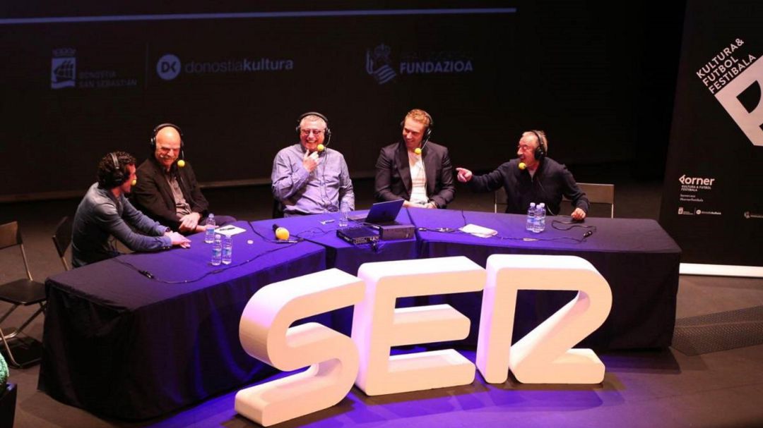 Imagen del Acento Robinson que presentó desde el Teatro Principal de San Sebastián Imagen del Acento Robinson que presentó desde el Teatro Principal de San Sebastián