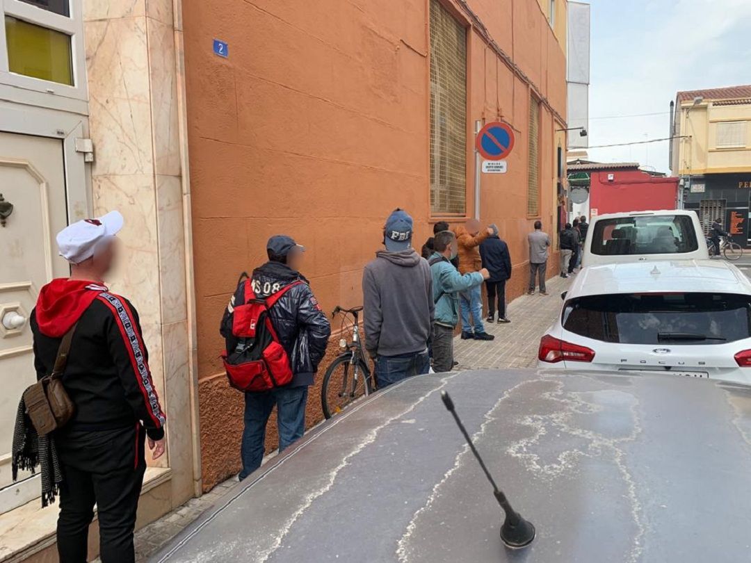 Más de 3.000 kilos y 3.100 litros de alimentos básicos para la Mesa Solidaria Más de 3.000 kilos y 3.100 litros de alimentos básicos para la Mesa Solidaria