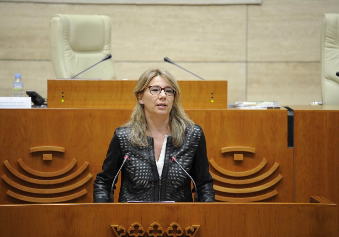 La portavoz del grupo parlamentario popular, Cristina Teniente La portavoz del grupo parlamentario popular, Cristina Teniente