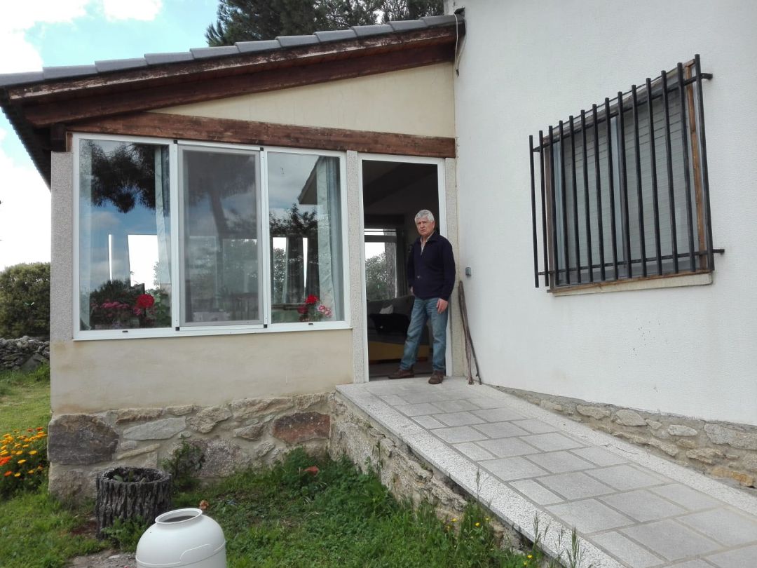 Pedro, vecino de Tudera, en su vivienda Pedro, vecino de Tudera, en su vivienda