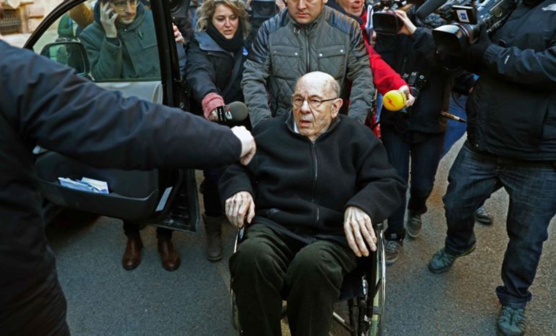 Fèlix Millet sale de la Audiencia de Barcelona tras serle comunicada la primera sentencia sobre el expolio del Palau de la Música Fèlix Millet sale de la Audiencia de Barcelona tras serle comunicada la primera sentencia sobre el expolio del Palau de la Música