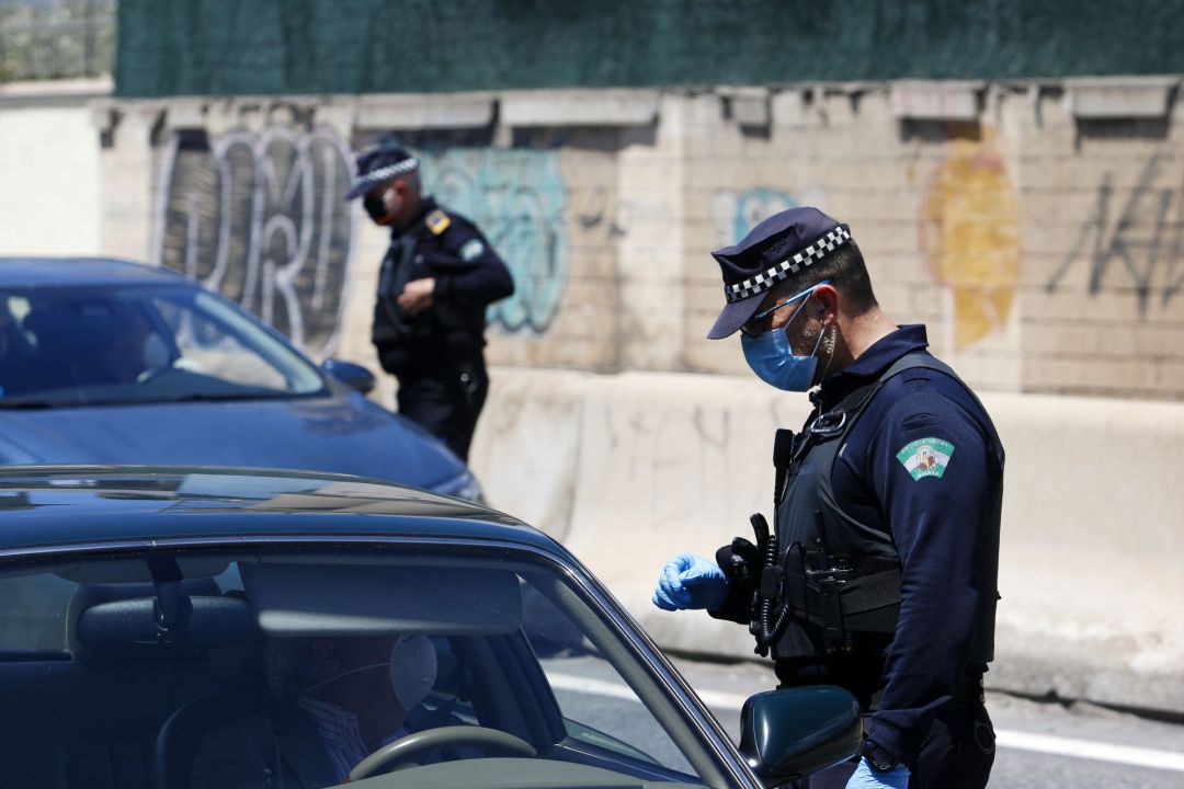 Policía Local de Málaga realiza controles de carreteras de cara al puente del 1 de mayo Policía Local de Málaga realiza controles de carreteras de cara al puente del 1 de mayo