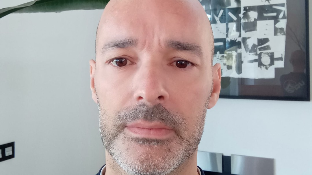 Diego López, el ingeniero murciano retenido en Vietnam, ya está en casa