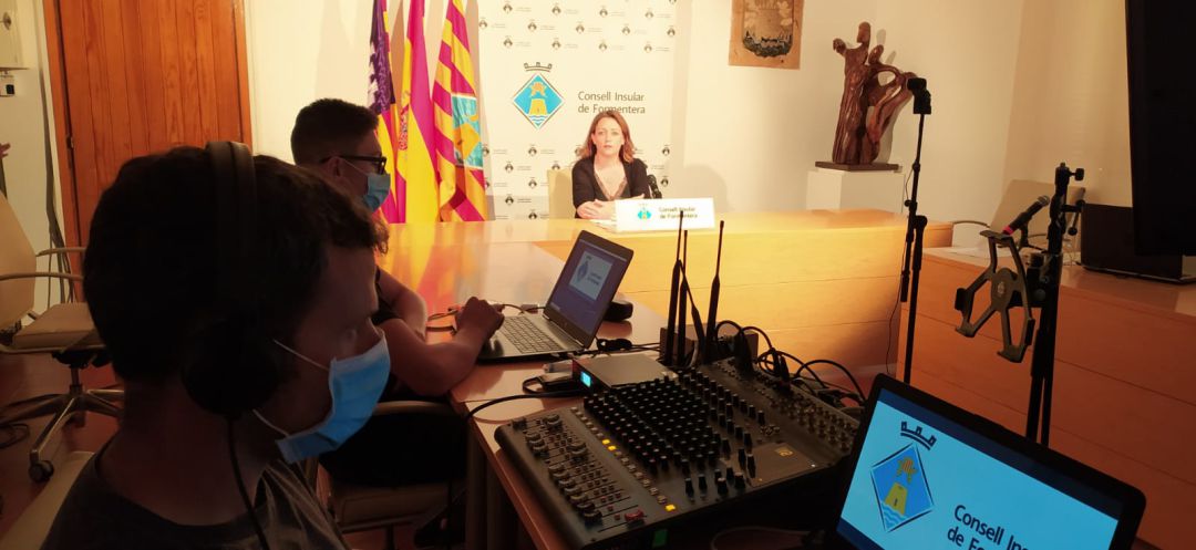 Ferrer en su comparecencia de ayer Ferrer en su comparecencia de ayer