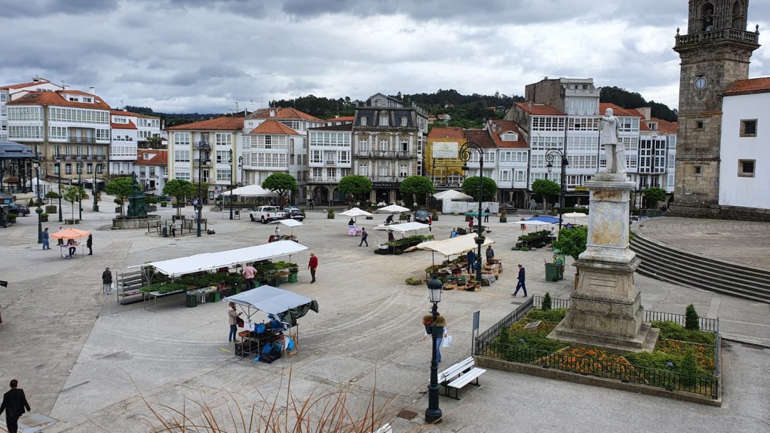 Betanzos recupera su tradicional mercado semanal