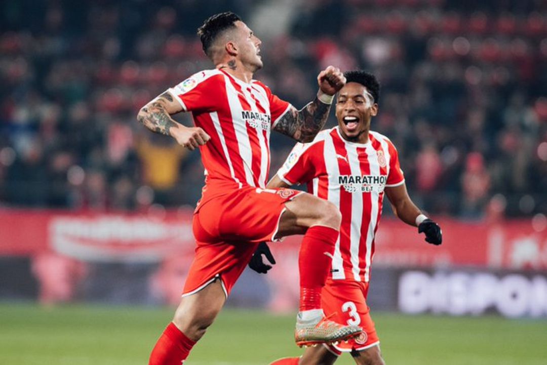 Aday i Mojica són dos dels jugadors que s'han sotmès a les proves necessàries per poder reprendre la competició. Aday i Mojica són dos dels jugadors que s'han sotmès a les proves necessàries per poder reprendre la competició.