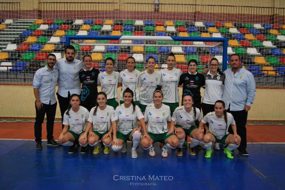 El Joventut d'Elx posa en el Pabellón Esperanza Lag de Elche El Joventut d'Elx posa en el Pabellón Esperanza Lag de Elche