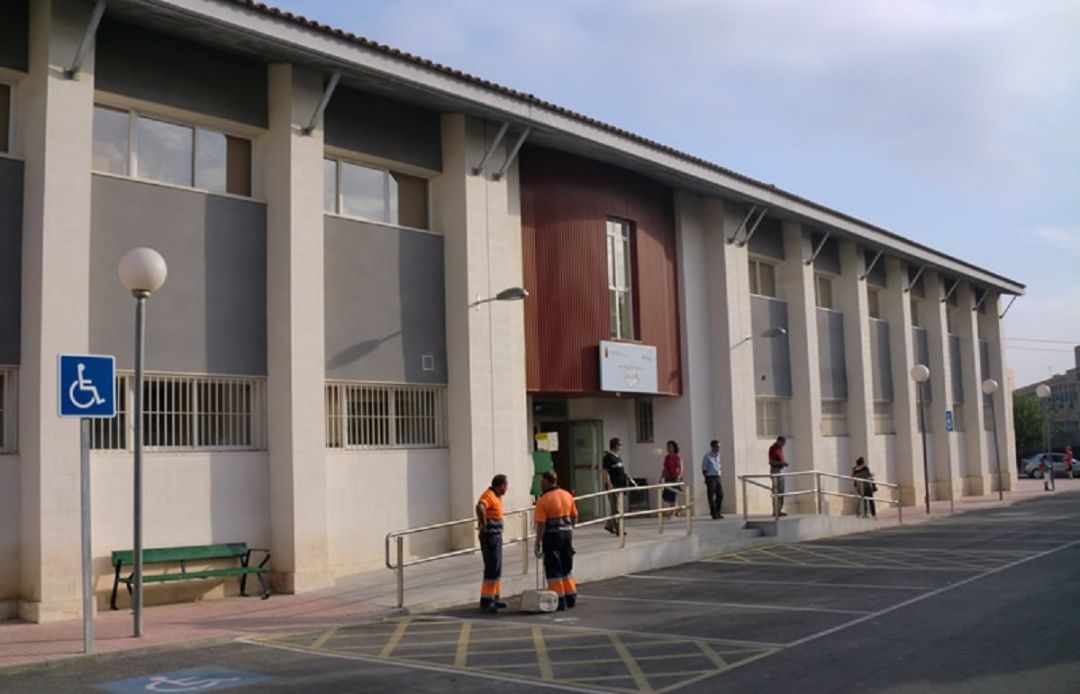 Imagen de las instalaciones del Centro de Salud de Mula. Avda. Juan Viñeglas.Teléfono: 968 66 05 50 Imagen de las instalaciones del Centro de Salud de Mula. Avda. Juan Viñeglas.Teléfono: 968 66 05 50